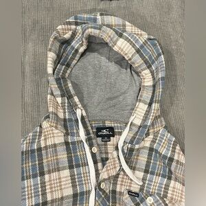 Medium O’Neill Cream Clayton Hood Flanell